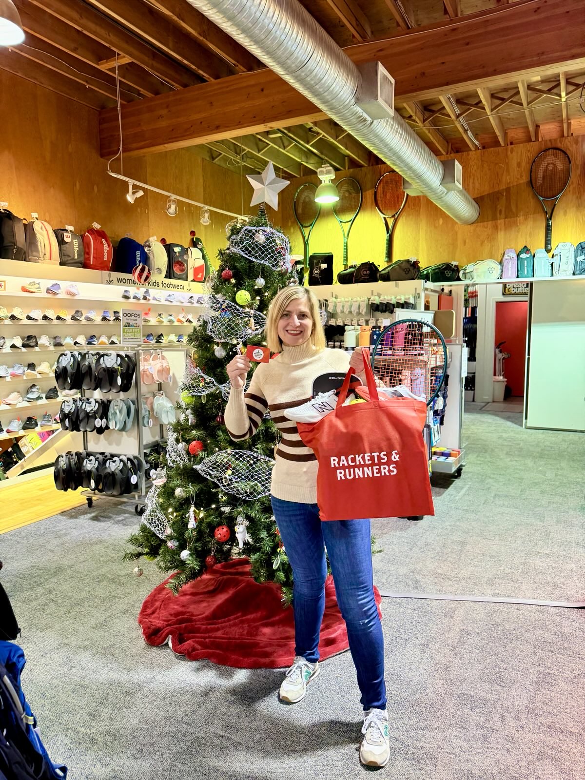 Vanda's 2025 Holiday Gift Guide