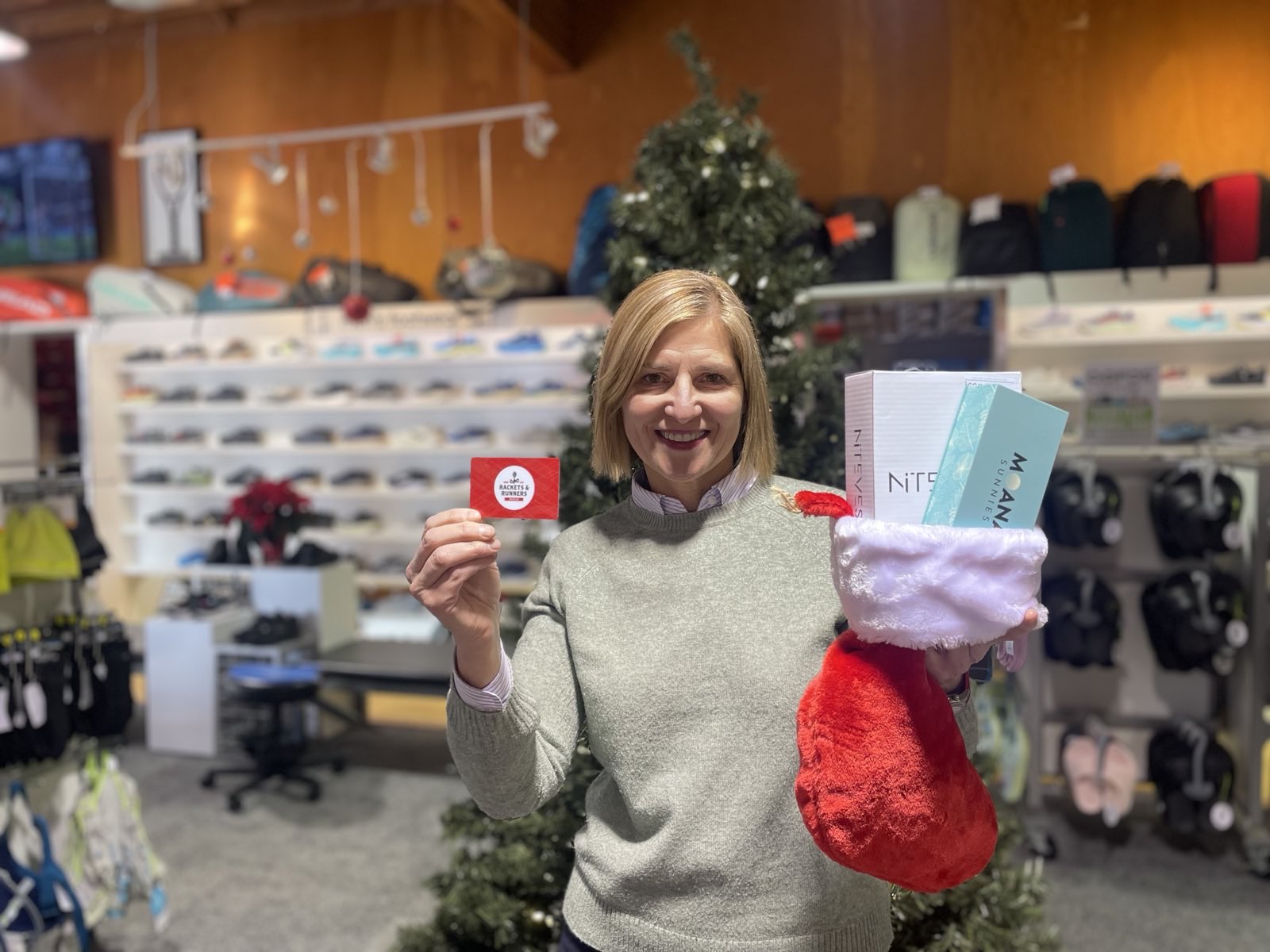 Vanda's 2024 Holiday Gift Guide