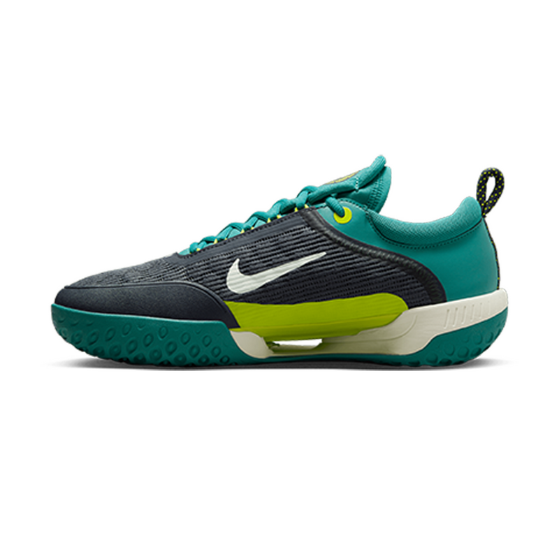 M Zoom Court NXT 300 B