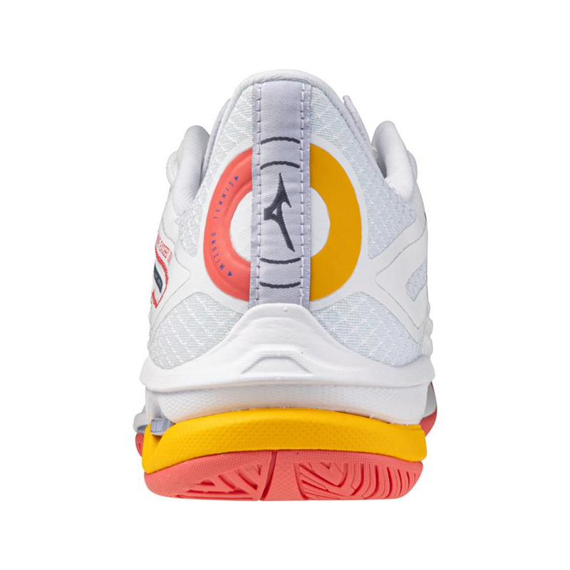 001J