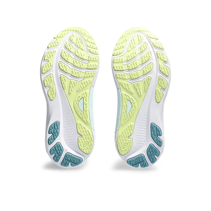 W Kayano 020 D