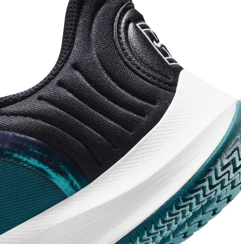 NikeCourt Air Zoom GP Turbo 324 G7
