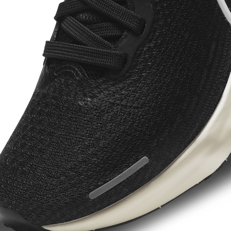W Zoom XI nvincible Run FK 001 F6