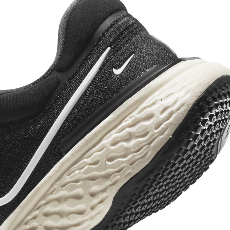 W Zoom XI nvincible Run FK 001 H7